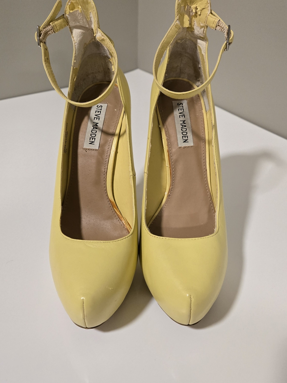 Steve Madden Yellow Larsa Ankle-Strap Platform Pumps - Picture 3 of 12